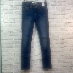 Hollister Super Skinny Jeans NWT 25x31